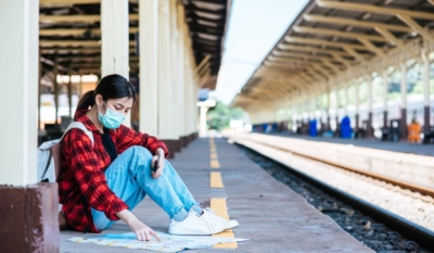 pasang iklan di kereta commuter